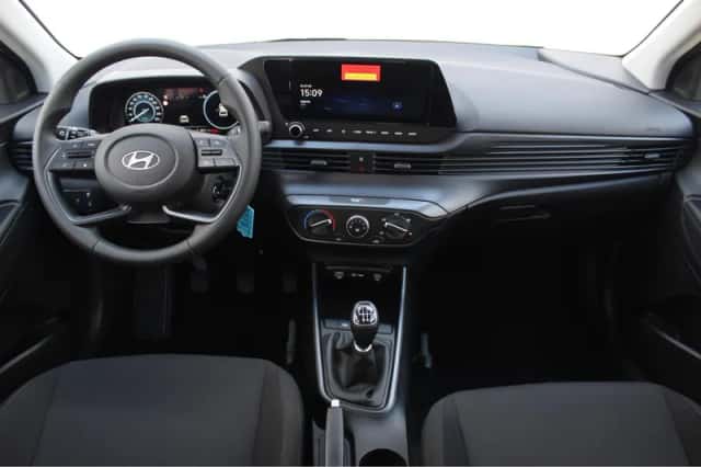 Hyundai i20 (2025) thumbnail 2