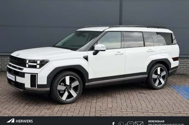 Hyundai Santa Fe (2025) thumbnail 1