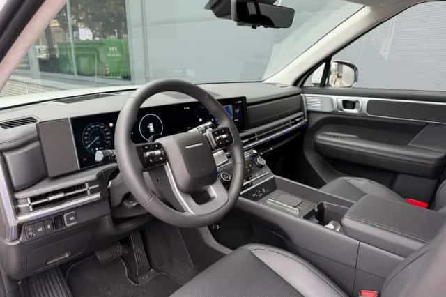 Hyundai Santa Fe (2025) thumbnail 19