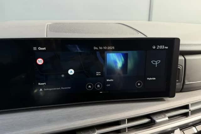 Hyundai Santa Fe (2025) thumbnail 10