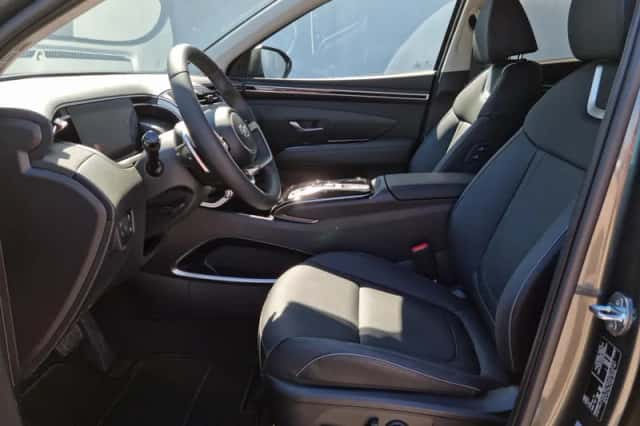 Hyundai Tucson (2024) thumbnail 8