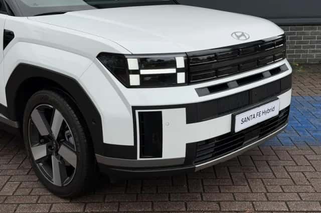 Hyundai Santa Fe (2025) thumbnail 41