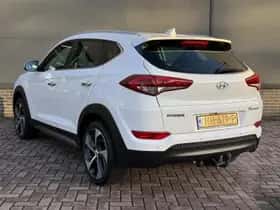 Hyundai Tucson (2015) thumbnail 19