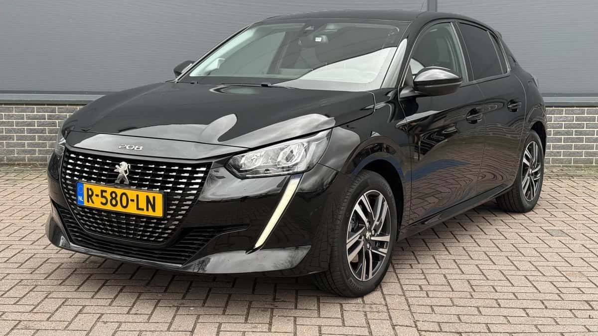 Peugeot 208 (2021) — foto 1
