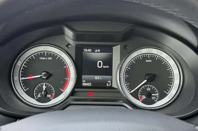 Škoda Octavia (2019) thumbnail 22