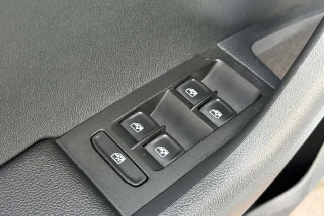 Škoda Octavia (2019) thumbnail 32