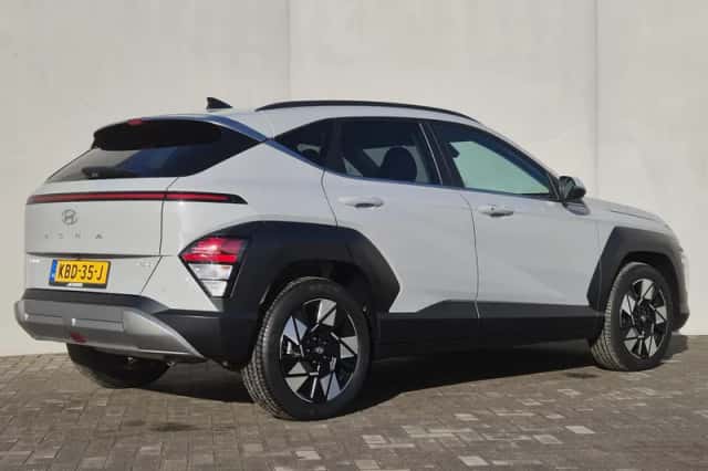 Hyundai Kona (2025) thumbnail 3