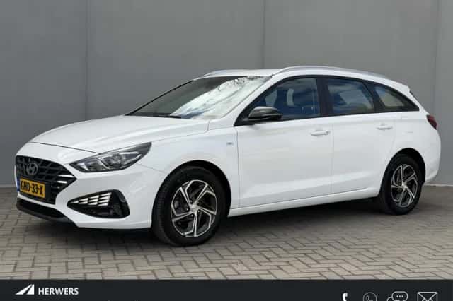 Hyundai i30 (2024) thumbnail 1