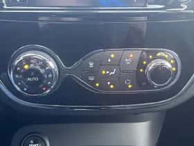 Renault Captur (2016) thumbnail 23