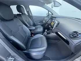 Renault Captur (2016) thumbnail 39