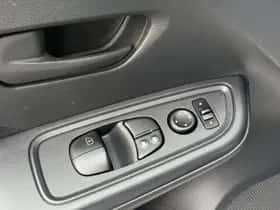 Nissan Micra (2018) thumbnail 22