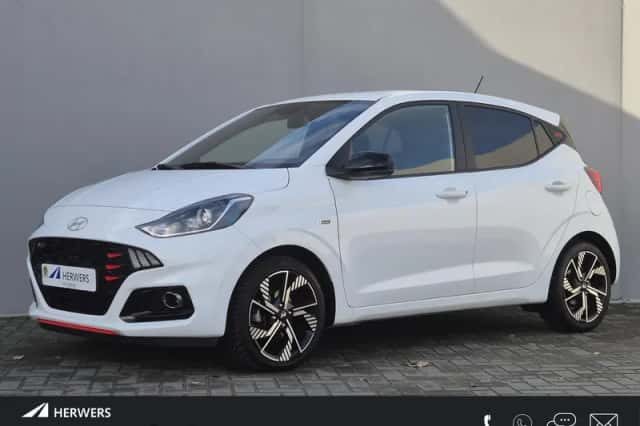 Hyundai i10 (2023) thumbnail 1