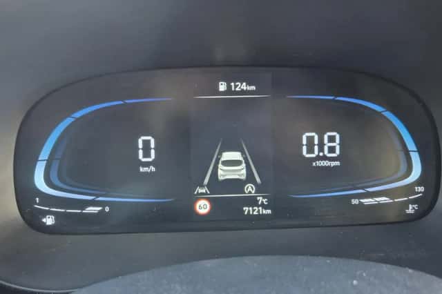 Hyundai i10 (2023) thumbnail 13