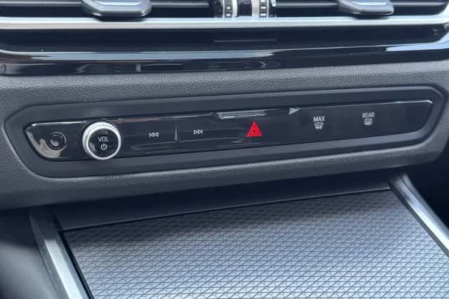 BMW 3-Serie (2023) thumbnail 30