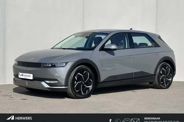 Hyundai Ioniq 5 (2023) thumbnail 1