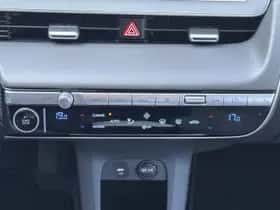 Hyundai Ioniq 5 (2023) thumbnail 11