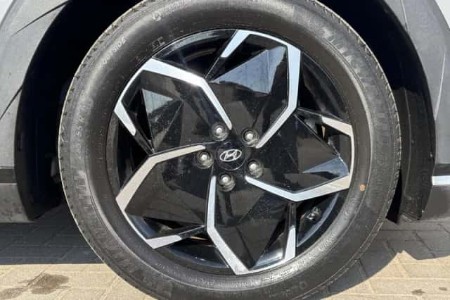 Hyundai Ioniq 5 (2023) thumbnail 17