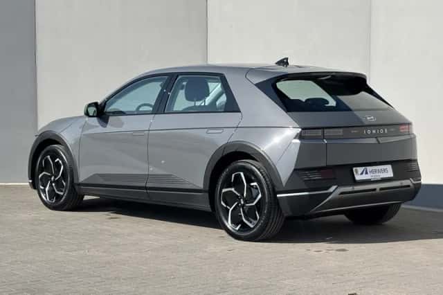 Hyundai Ioniq 5 (2023) thumbnail 19