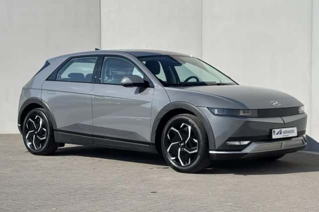 Hyundai Ioniq 5 (2023) thumbnail 21