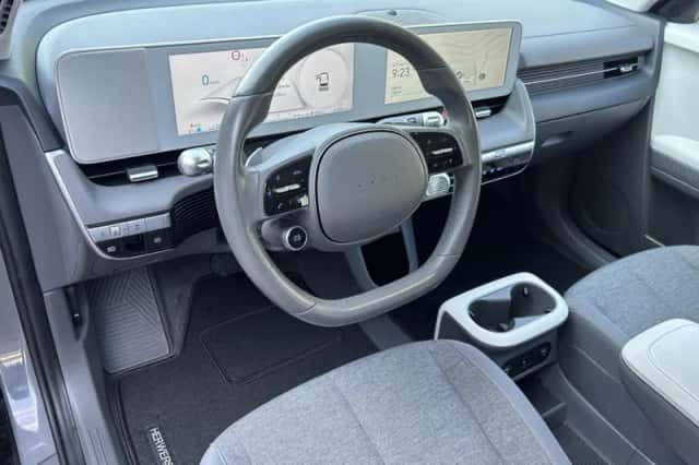 Hyundai Ioniq 5 (2023) thumbnail 22