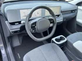 Hyundai Ioniq 5 (2023) thumbnail 25