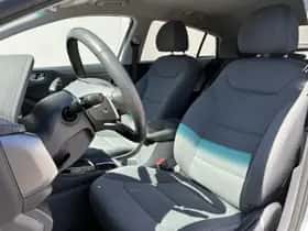 Hyundai Ioniq (2022) thumbnail 28