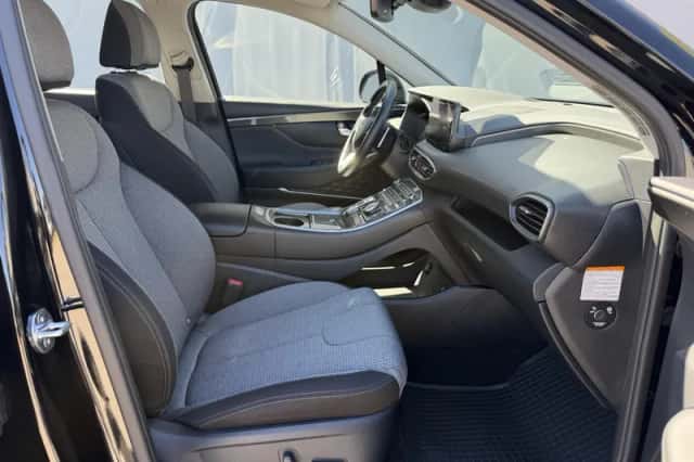 Hyundai Santa Fe (2023) thumbnail 36