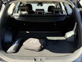 Hyundai Santa Fe (2023) thumbnail 36