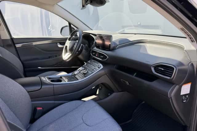 Hyundai Santa Fe (2023) thumbnail 39