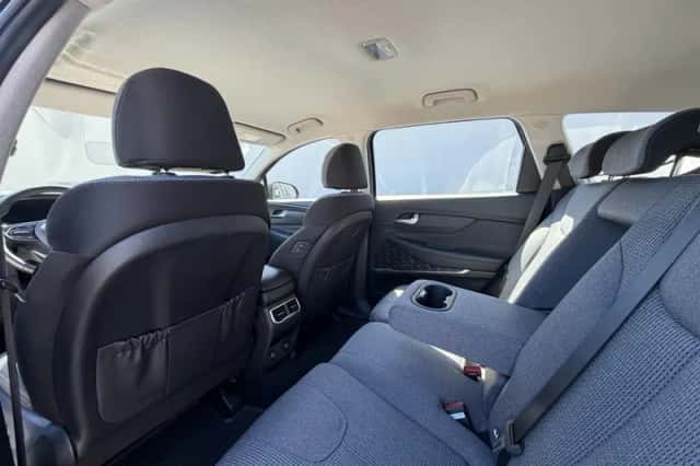 Hyundai Santa Fe (2023) thumbnail 43