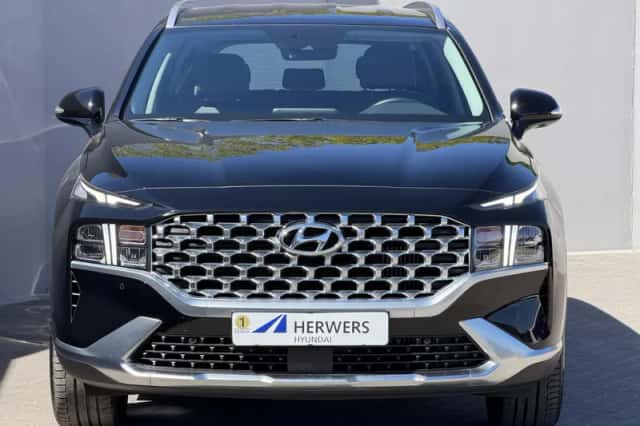 Hyundai Santa Fe (2023) thumbnail 8
