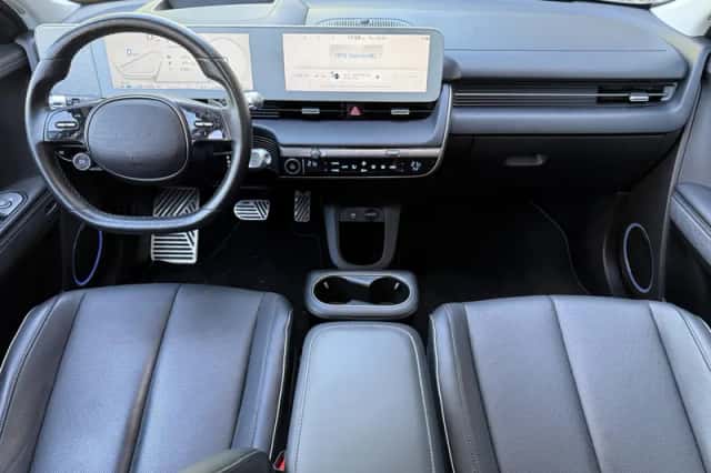 Hyundai Ioniq 5 (2021) thumbnail 2