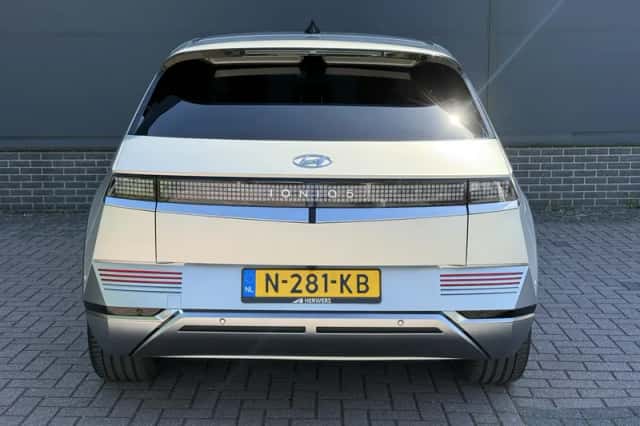 Hyundai Ioniq 5 (2021) thumbnail 42