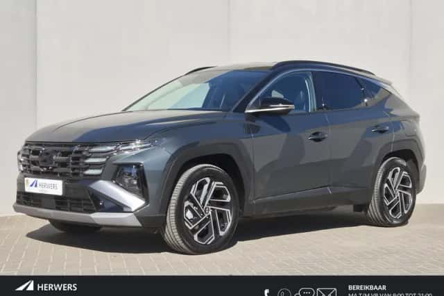 Hyundai Tucson (2024) thumbnail 1