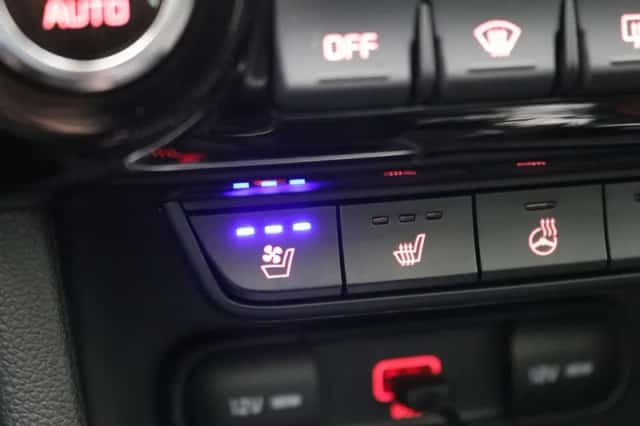 Kia Sportage (2019) thumbnail 40