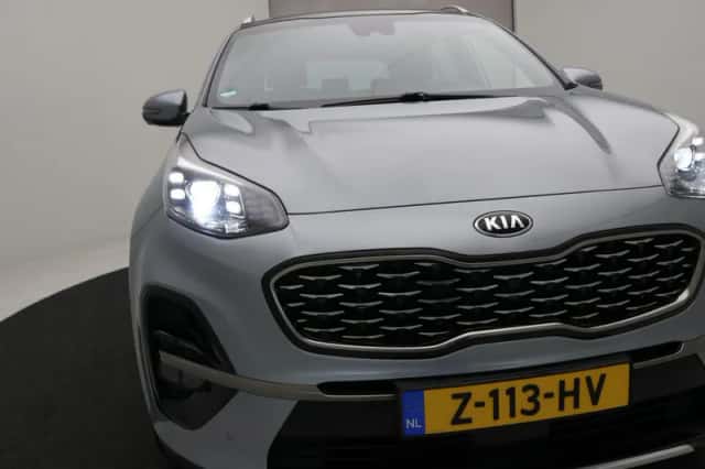 Kia Sportage (2019) thumbnail 63
