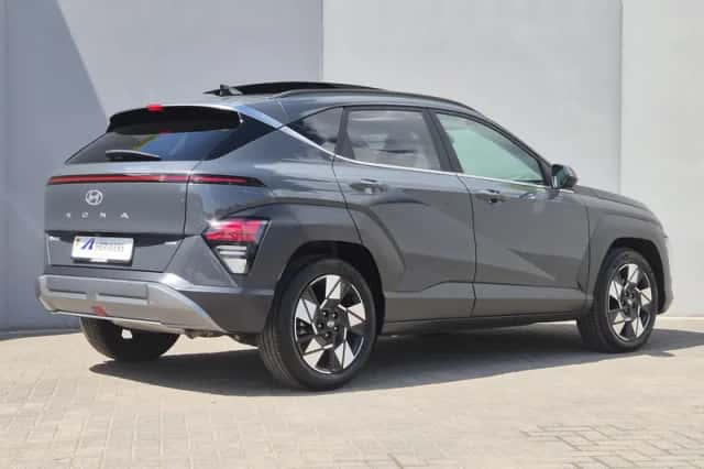 Hyundai Kona (2023) thumbnail 3