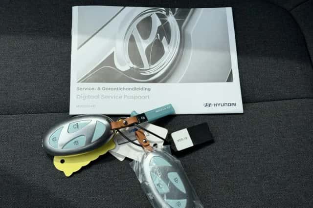 Hyundai Ioniq 5 (2025) thumbnail 4