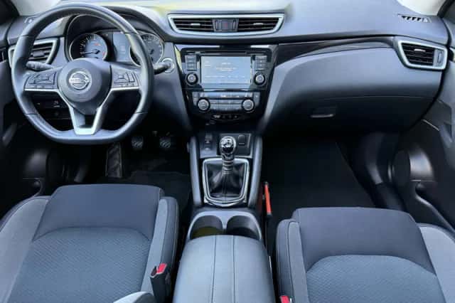 Nissan Qashqai (2021) thumbnail 2
