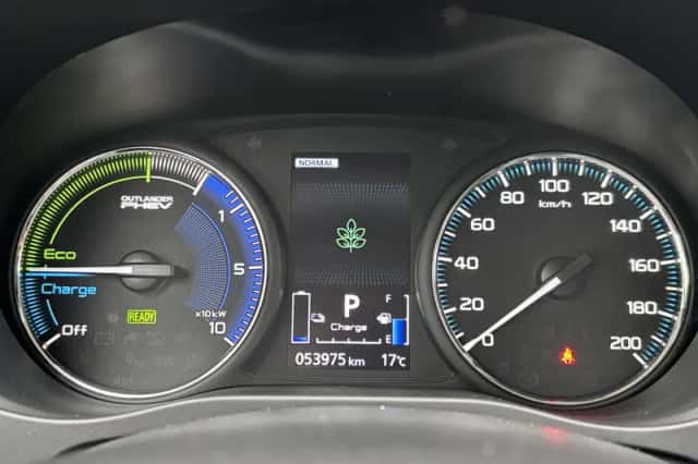 Mitsubishi Outlander (2021) thumbnail 10
