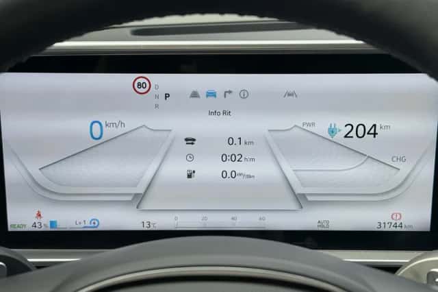 Hyundai Ioniq 6 (2024) thumbnail 16