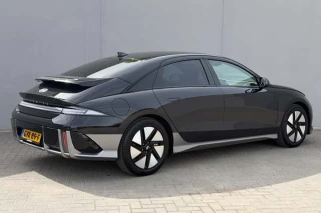 Hyundai Ioniq 6 (2024) thumbnail 3