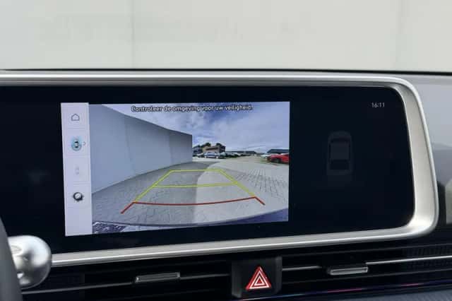 Hyundai Ioniq 6 (2024) thumbnail 24