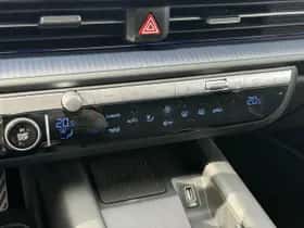 Hyundai Ioniq 6 (2024) thumbnail 28