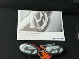 Hyundai Ioniq 6 (2024) thumbnail 4
