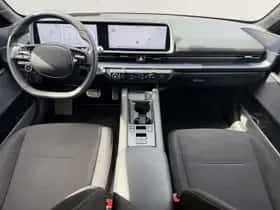 Hyundai Ioniq 6 (2024) thumbnail 5