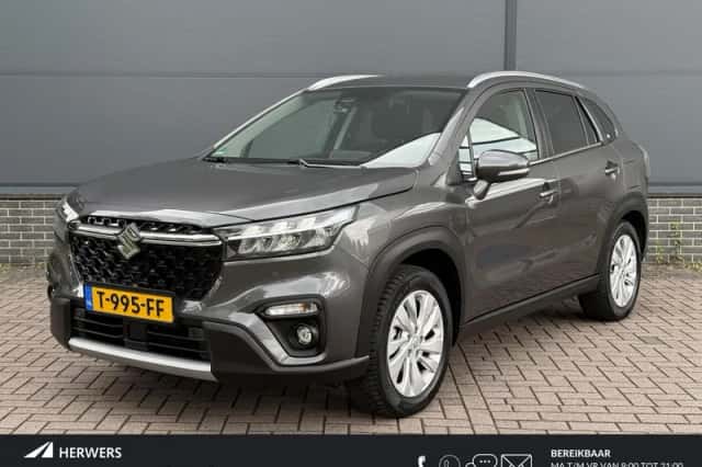 Suzuki S-Cross (2023) thumbnail 1