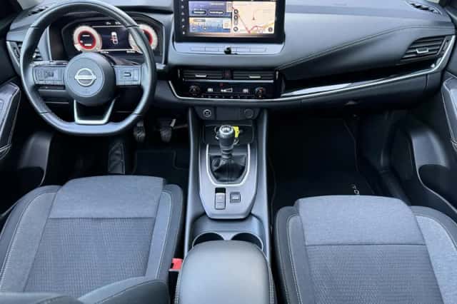 Nissan Qashqai (2023) thumbnail 2