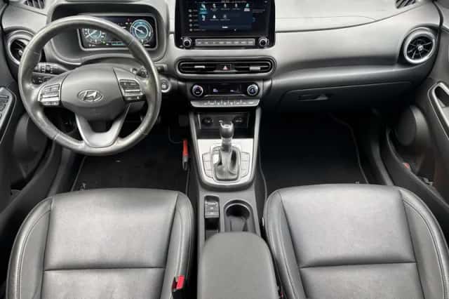 Hyundai Kona (2022) thumbnail 2