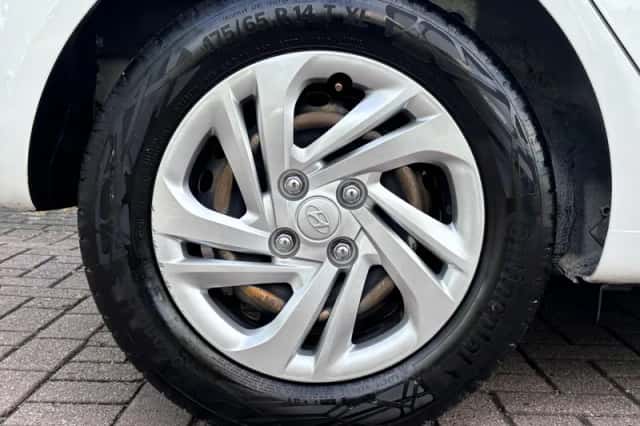 Hyundai i10 (2022) thumbnail 13